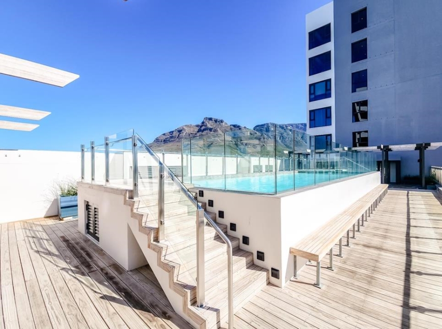 2 Bedroom Property for Sale in Foreshore Western Cape